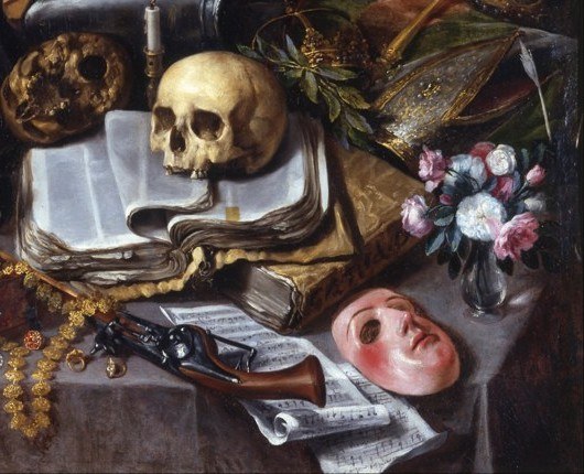 Detalle del cuadro de Pereda: una calavera sobre libros, flores, una máscara, una pistola y papeles de música.